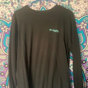 Black and teal Columbia pfg shirt